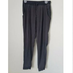 Lululemon mat to street tencel loose fit pant S